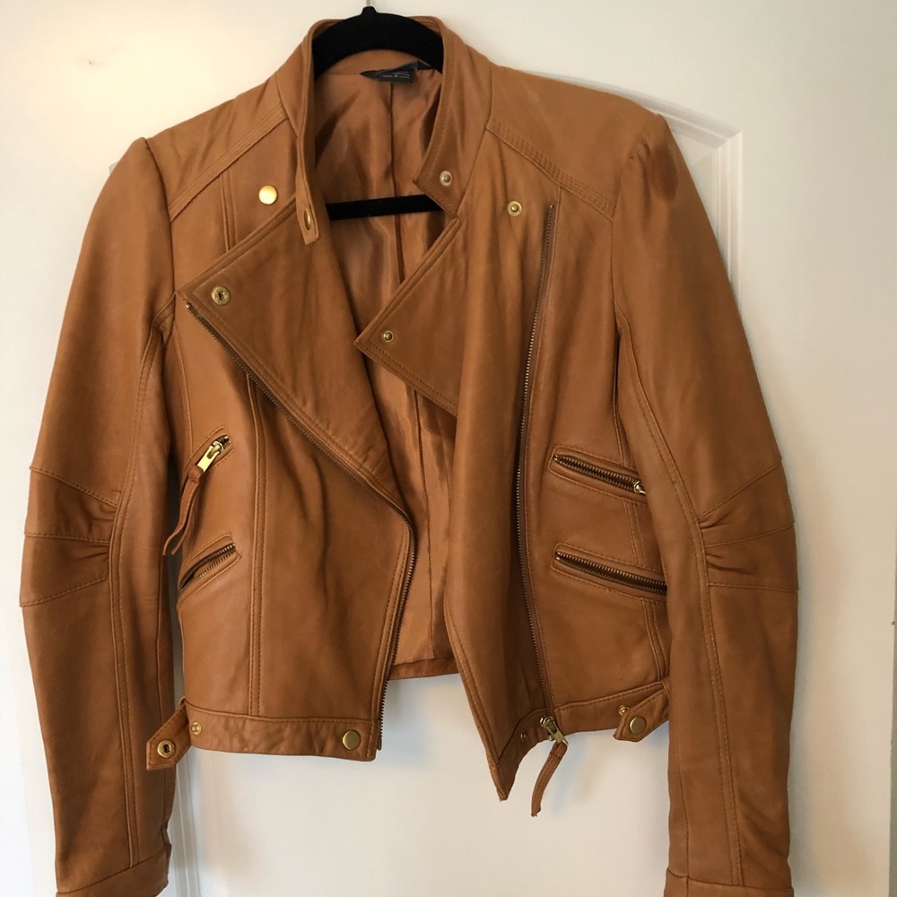 Moda  Genuine Leather Moto Jacket